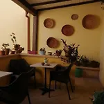 לינה וארוחת בוקר Villamereu 4*